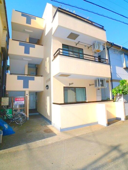 クロ－バ－マンション志木の物件外観写真