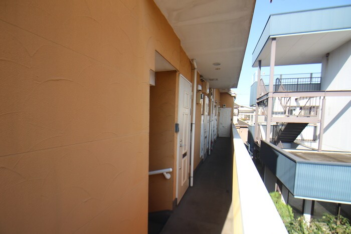 ロッシェル南台第６の物件外観写真