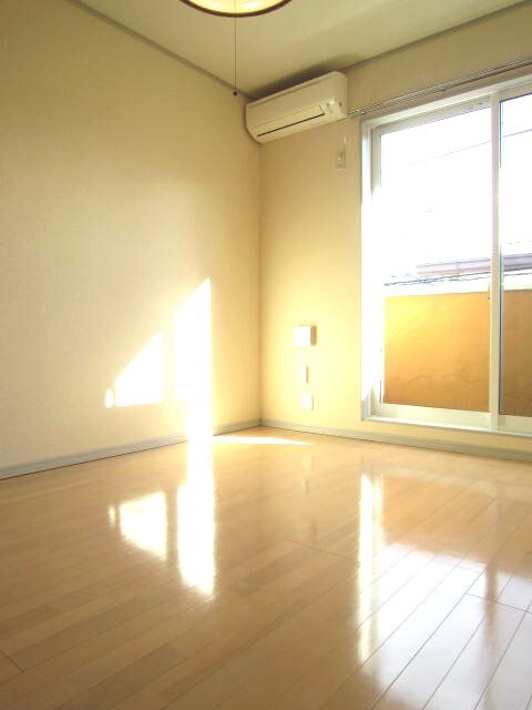 ロッシェル南台第６の物件内観写真