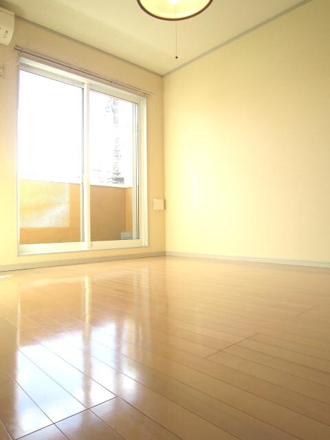 ロッシェル南台第６の物件内観写真