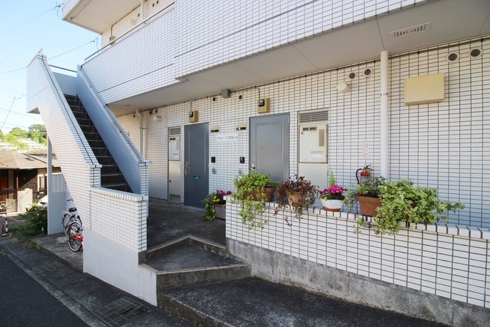 アイビ－ハウス百合ヶ丘の物件外観写真