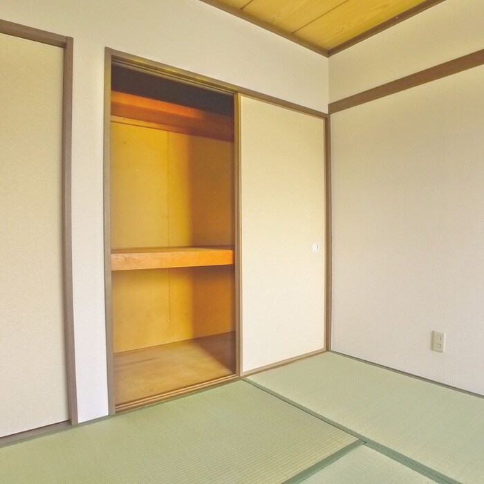 ベルゾ－ネ小林の物件内観写真