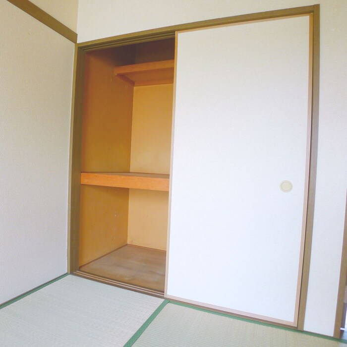 ベルゾ－ネ小林の物件内観写真