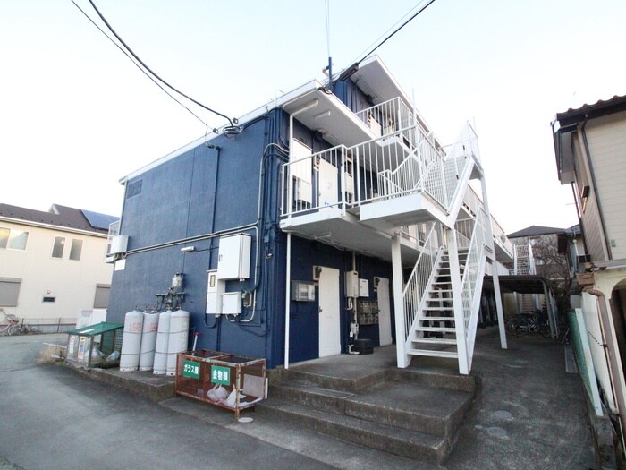 ポルシェ飯山の物件外観写真