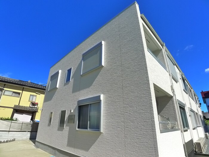 プランドールの物件外観写真