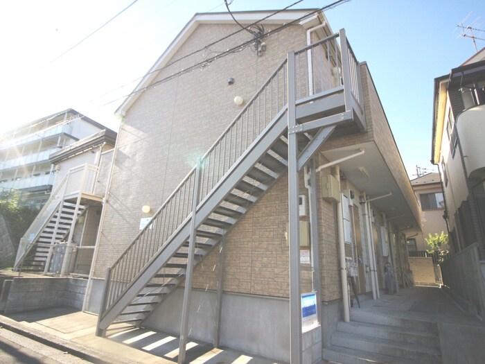 エスペランサ杉田の物件外観写真