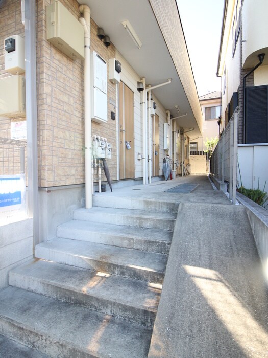 エスペランサ杉田の物件外観写真