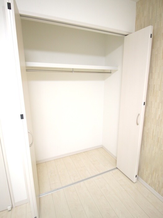 エスペランサ杉田の物件内観写真