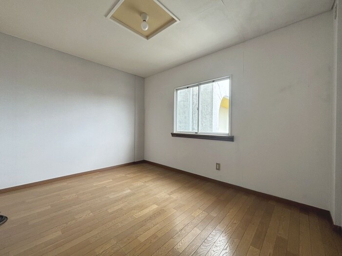 行徳石田マンションの物件内観写真