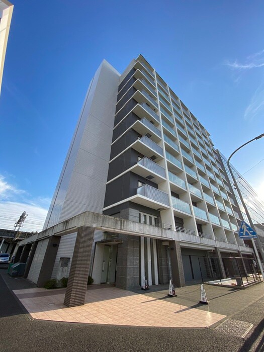 レジディア新横浜の物件外観写真