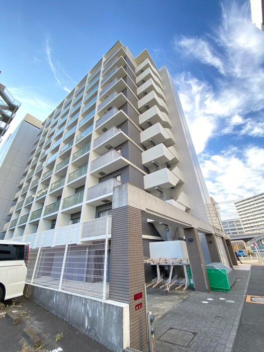 レジディア新横浜の物件外観写真