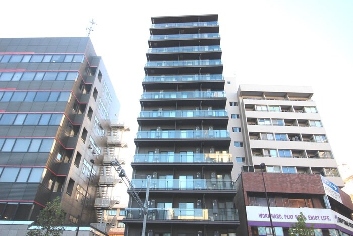 ＺＯＯＭ東新宿の物件外観写真