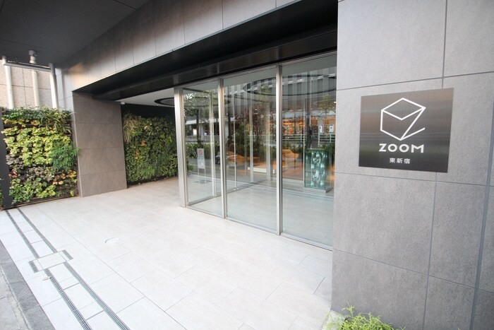 ＺＯＯＭ東新宿の物件外観写真