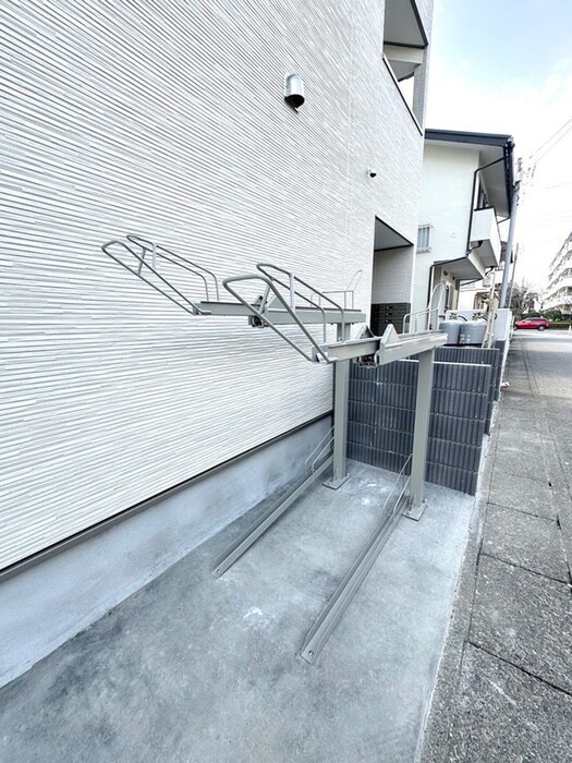 ティアラ三郷の物件外観写真