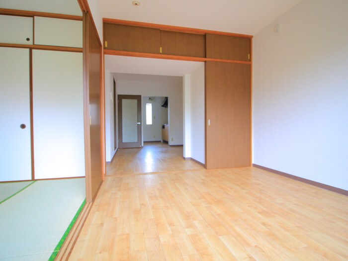 シャルマン・シャトーの物件内観写真