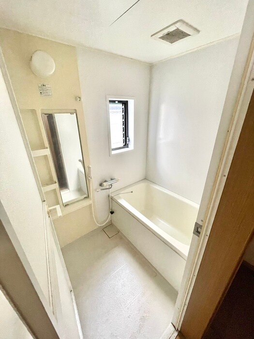 谷津町貸家の物件内観写真