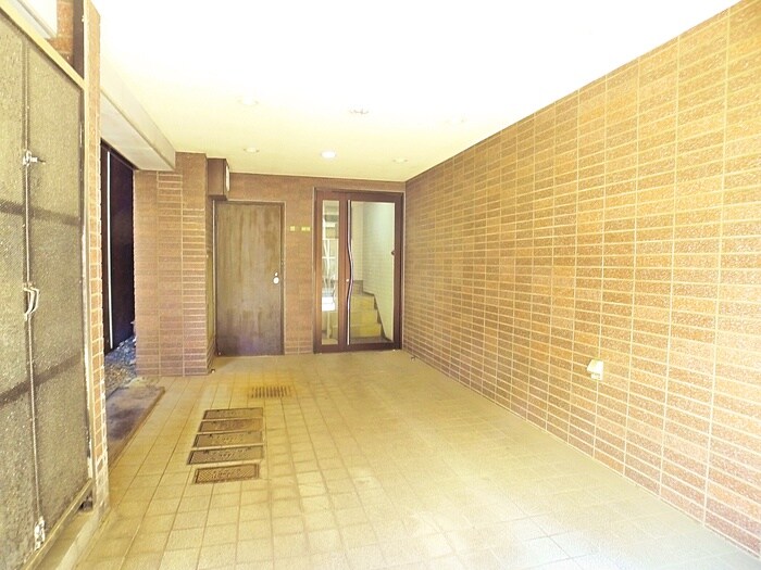 エリムビルの物件外観写真