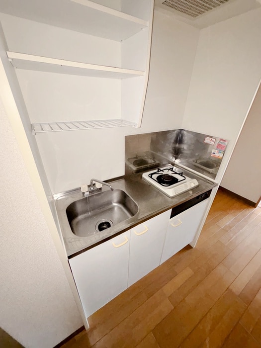 ホワイトレジデンスの物件内観写真