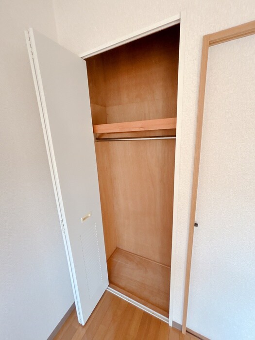 ホワイトレジデンスの物件内観写真