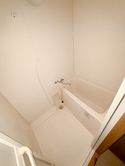 ホワイトレジデンスの物件内観写真