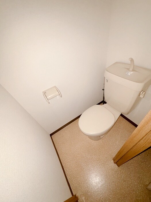 ホワイトレジデンスの物件内観写真