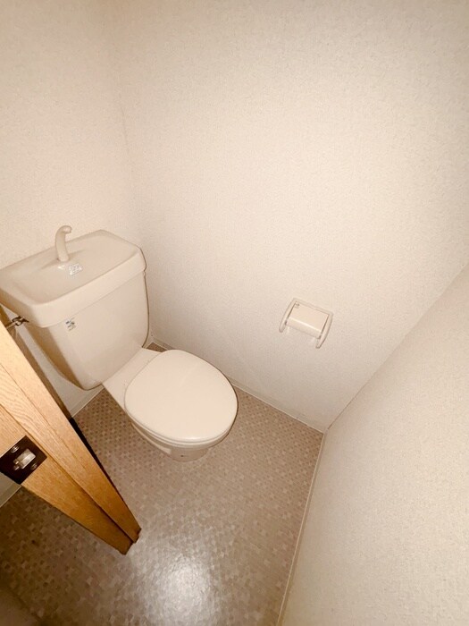 ホワイトレジデンスの物件内観写真