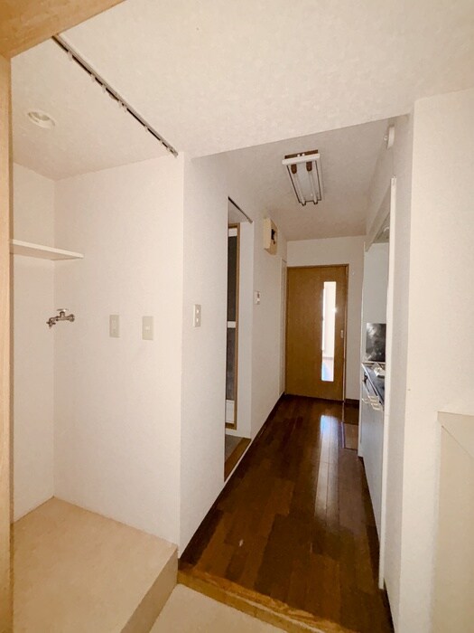 ホワイトレジデンスの物件内観写真