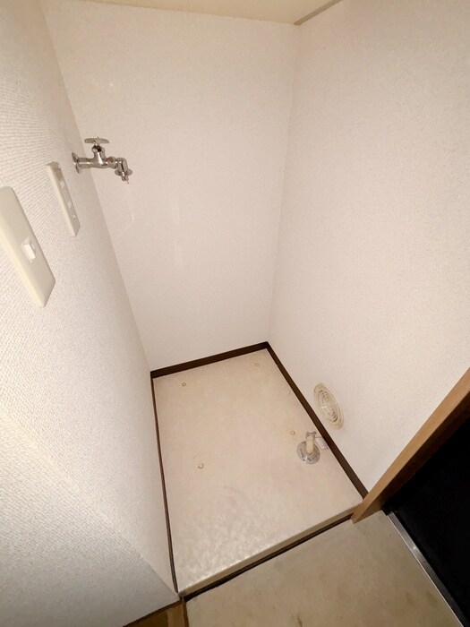 ホワイトレジデンスの物件内観写真