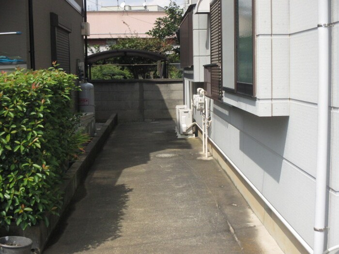 ハイツ・バ－ディの物件外観写真