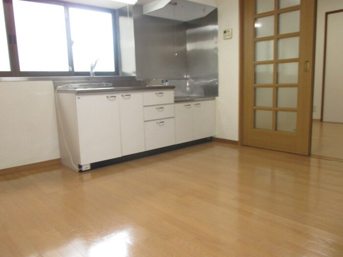 ハイツ・バ－ディの物件内観写真