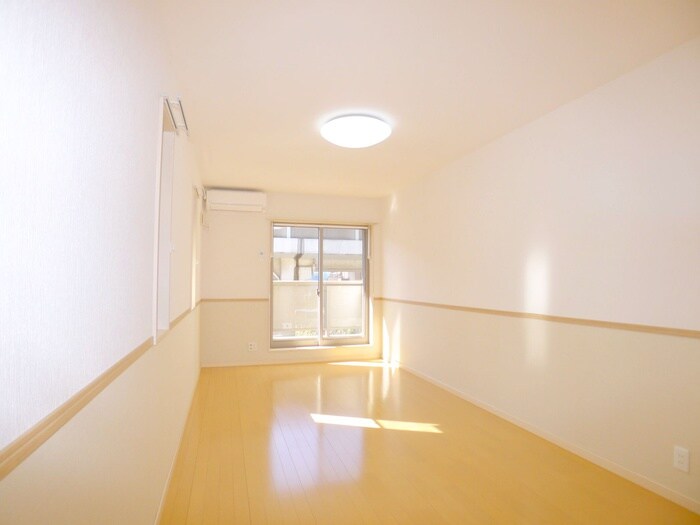 アンプレッセの物件内観写真