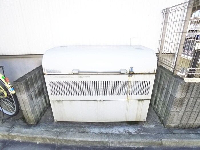 アンプレッセの物件外観写真