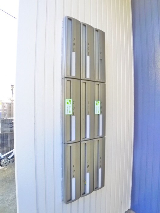 アンプレッセの物件外観写真