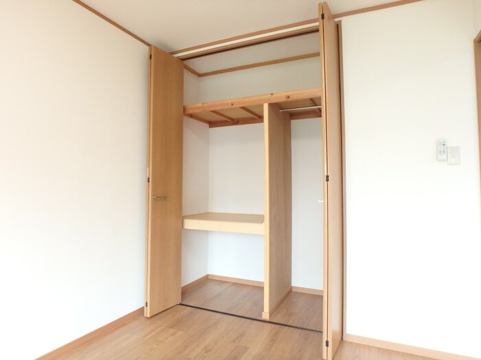 ルミエ－ルの物件内観写真