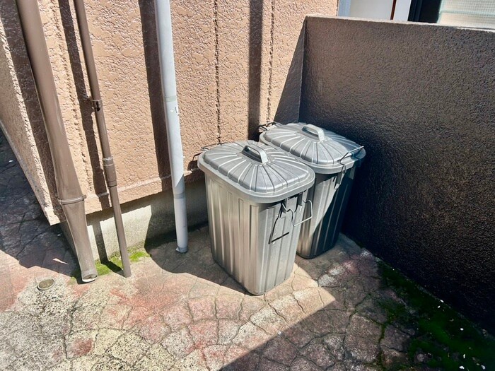 入山コーポの物件外観写真