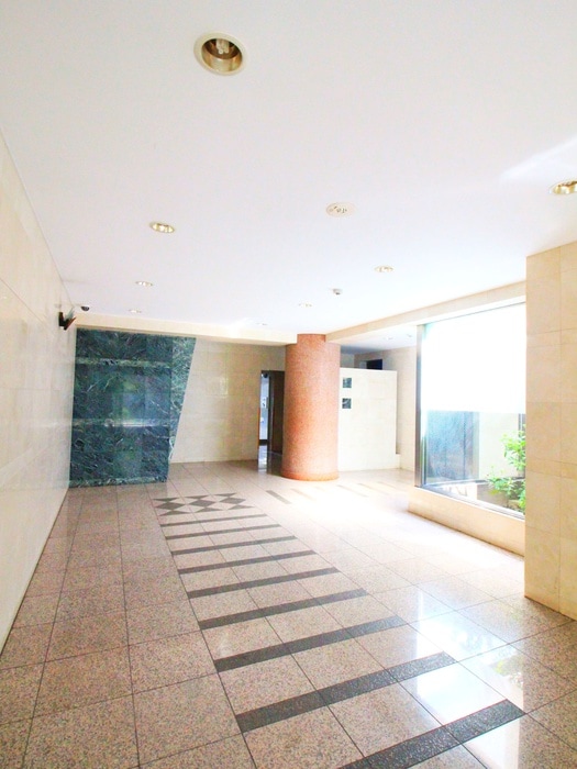 レアルコ－トの物件外観写真