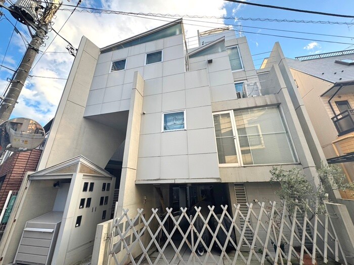 ビーワンの物件外観写真