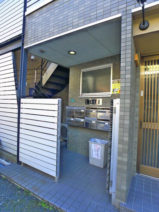 WEST1の物件外観写真