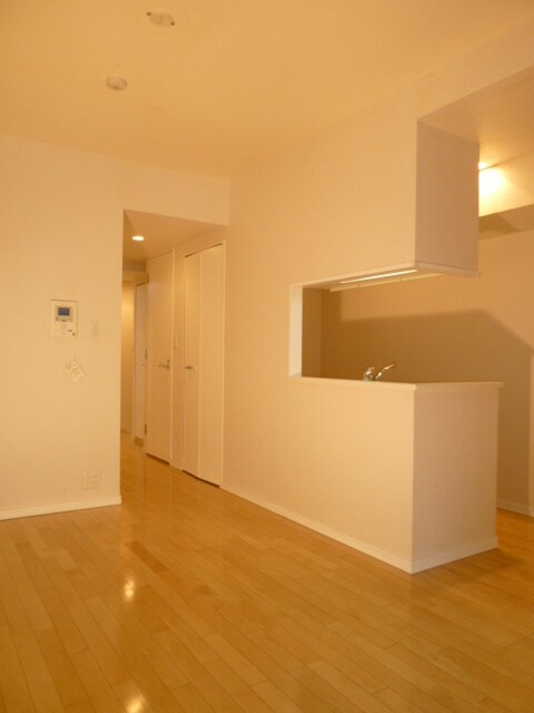 ルクレ新川レジデンスの物件内観写真