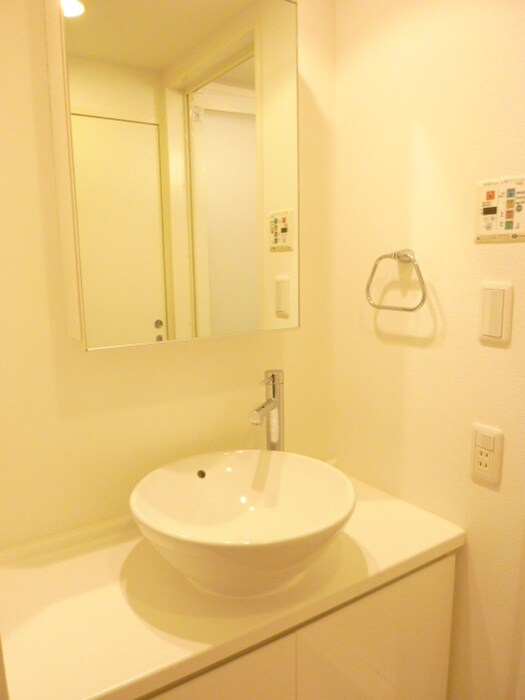 ルクレ新川レジデンスの物件内観写真