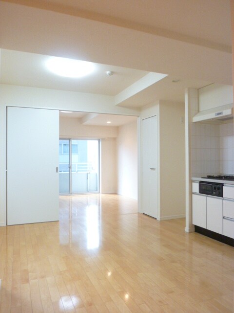 ルクレ新川レジデンスの物件内観写真