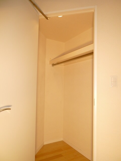 ルクレ新川レジデンスの物件内観写真