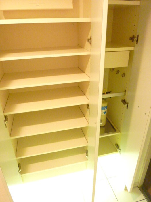 ルクレ新川レジデンスの物件内観写真