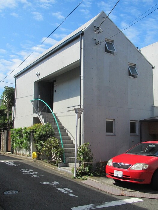 マイホ－ム国立の物件外観写真