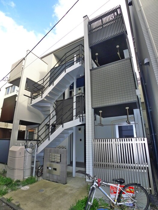 ＭＥＬＤＩＡ南花畑Ａの物件外観写真