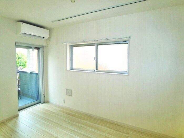 ＭＥＬＤＩＡ南花畑Ａの物件内観写真