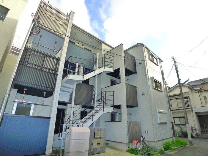 ＭＥＬＤＩＡ南花畑Ａの物件外観写真