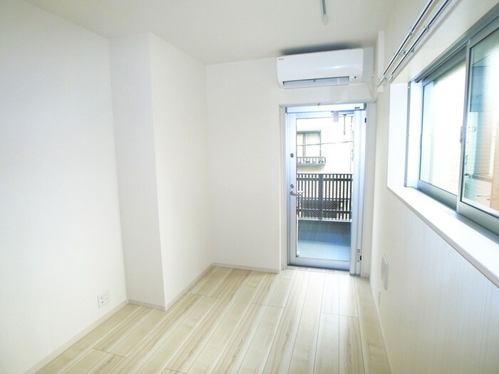 ＭＥＬＤＩＡ南花畑Ａの物件内観写真