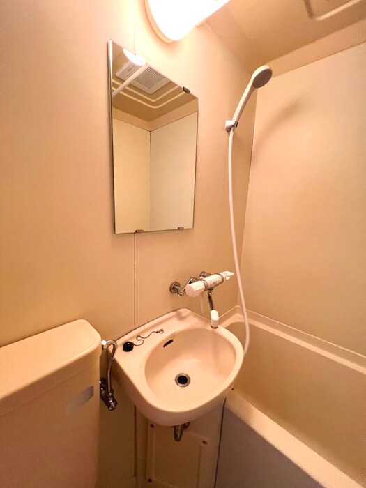 パレス西寺尾の物件内観写真