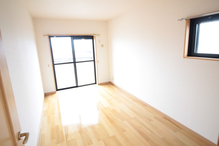 フォルトゥ－ナの物件内観写真